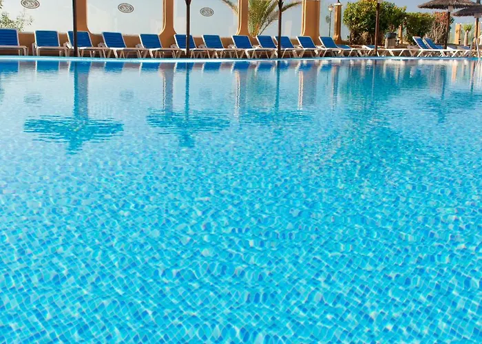 Elba Castillo San Jorge & Antigua 3*