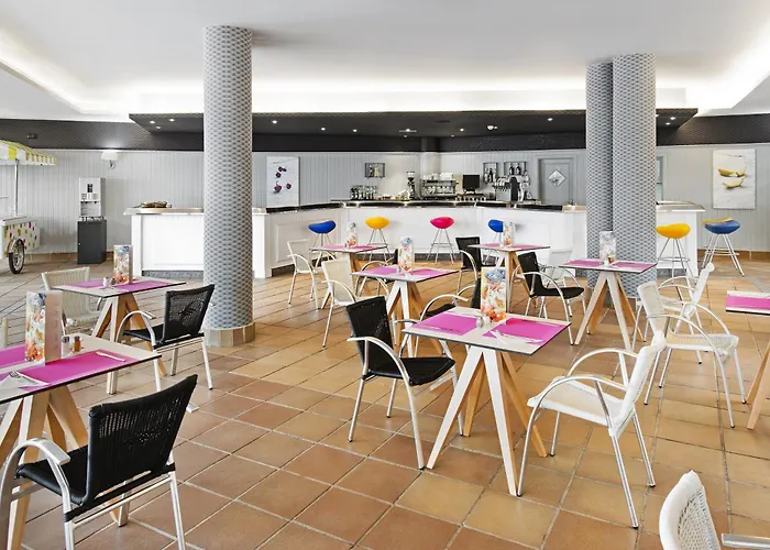 Elba Castillo San Jorge & Antigua